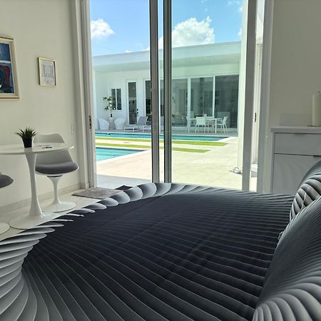 Men Only Clothing Option Guesthouse Near Wilton Manors فورت لودرديل المظهر الخارجي الصورة