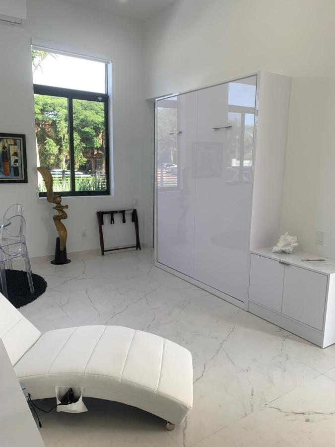 Men Only Clothing Option Guesthouse Near Wilton Manors فورت لودرديل المظهر الخارجي الصورة