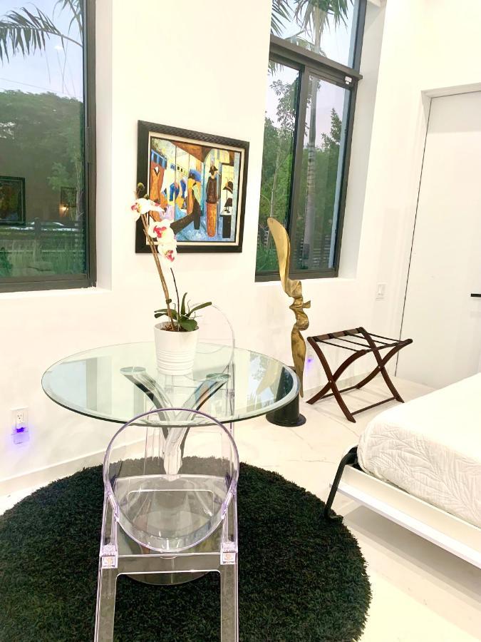 Men Only Clothing Option Guesthouse Near Wilton Manors فورت لودرديل المظهر الخارجي الصورة