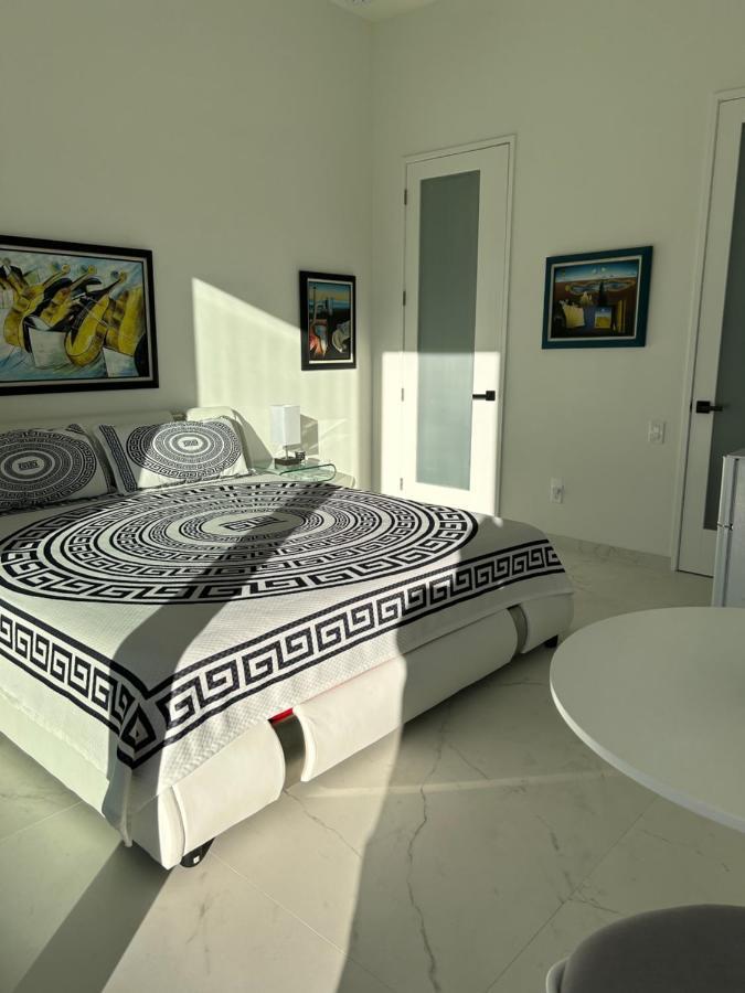 Men Only Clothing Option Guesthouse Near Wilton Manors فورت لودرديل المظهر الخارجي الصورة