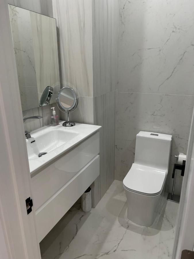 Men Only Clothing Option Guesthouse Near Wilton Manors فورت لودرديل المظهر الخارجي الصورة
