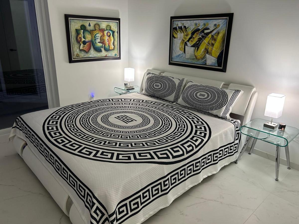 Men Only Clothing Option Guesthouse Near Wilton Manors فورت لودرديل المظهر الخارجي الصورة