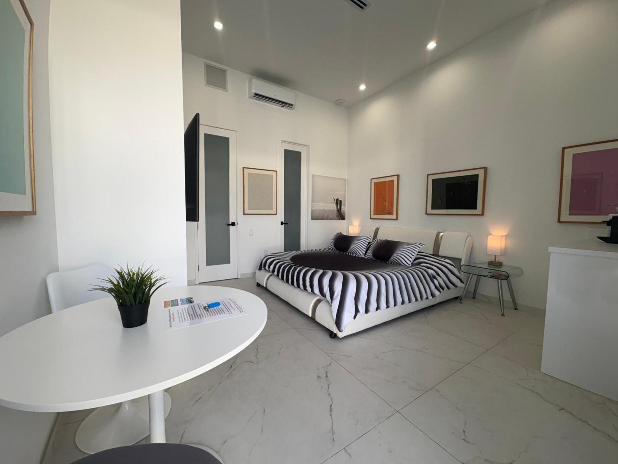 Men Only Clothing Option Guesthouse Near Wilton Manors فورت لودرديل المظهر الخارجي الصورة